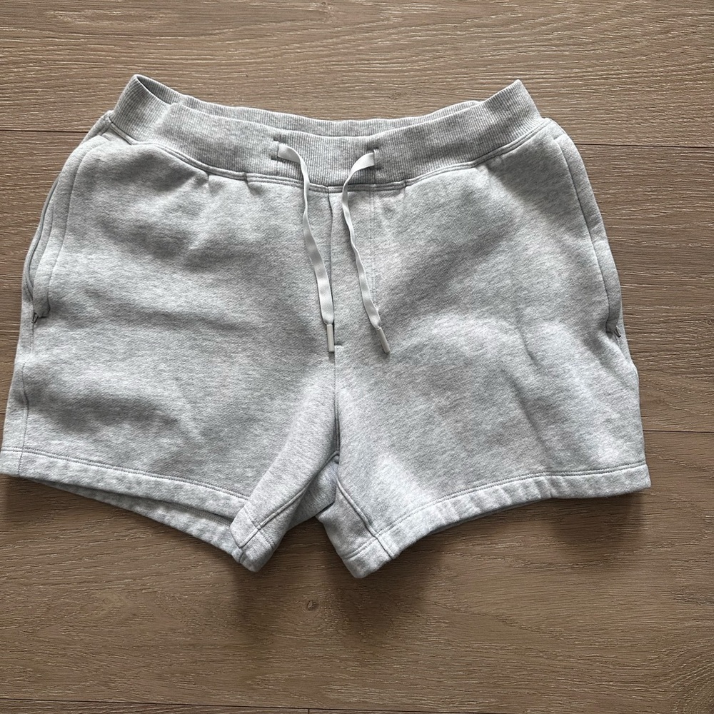 lululemon Smooth Spacer Shorts Core
Ultra Gray